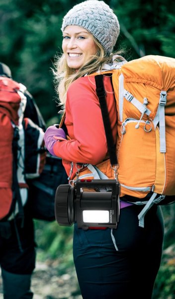 VELAMP IR666-10W Nabíjací LED reflektor