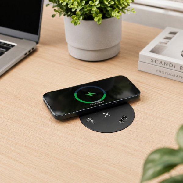 Zapuštěná lišta IN 553043, Qi nabíjení, USB A + C